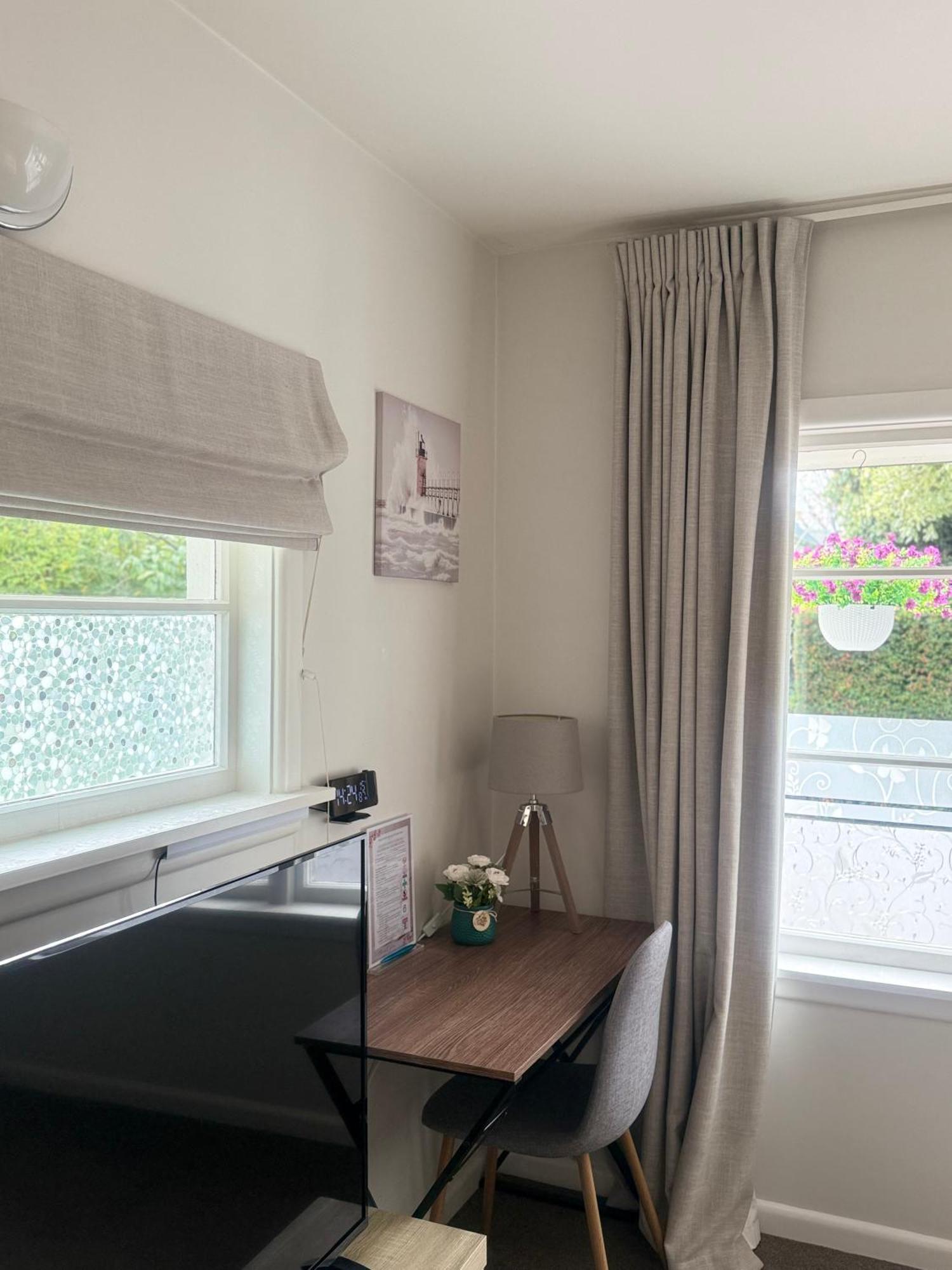 Cozy And Sunny Room Near City To Seapath クライストチャーチ エクステリア 写真
