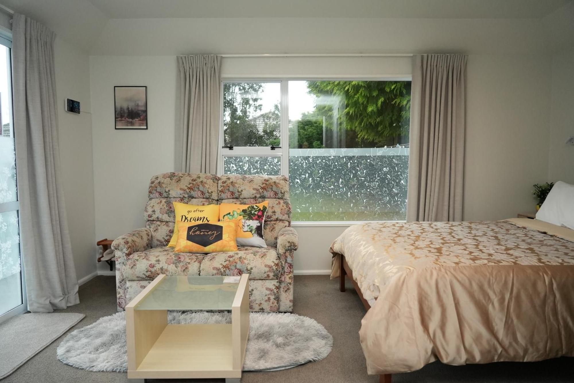 Cozy And Sunny Room Near City To Seapath クライストチャーチ 部屋 写真